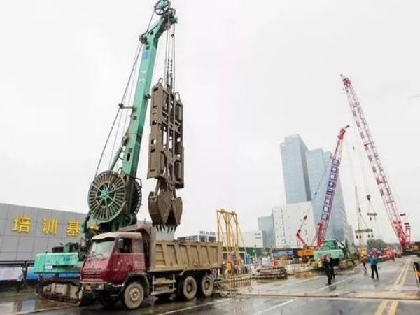 全椒县吊车出租电话_提供8500吨吊车出租